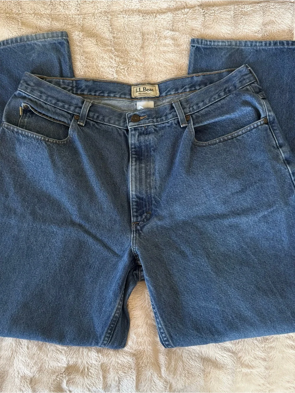 Classic Men's Blue Straight Leg Denim Jeans